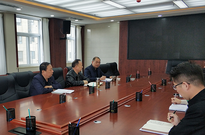 市城投公司召開新任中層管理人員及退休員工談話會議